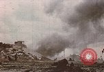 Image Marines détruire les péniches de débarquement infiltré par des mitrailleurs japonais Tarawa Îles Gilbert, 1943, de la seconde 44 séquences d'archives historiques vidéo 65675069061
