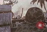 Image Marines détruire les péniches de débarquement infiltré par des mitrailleurs japonais Tarawa Îles Gilbert, 1943, de la seconde 48 séquences d'archives historiques vidéo 65675069061