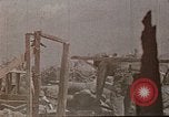 Image Marines détruire les péniches de débarquement infiltré par des mitrailleurs japonais Tarawa Îles Gilbert, 1943, de la seconde 50 séquences d'archives historiques vidéo 65675069061