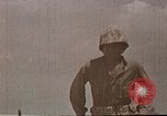 Image Marines détruire les péniches de débarquement infiltré par des mitrailleurs japonais Tarawa Îles Gilbert, 1943, de la seconde 54 séquences d'archives historiques vidéo 65675069061