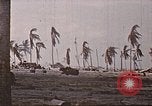 Image des Marines des États-Unis opérations de nettoyage Tarawa Îles Gilbert, 1943, de la seconde 3 séquences d'archives historiques vidéo 65675069062