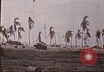 Image des Marines des États-Unis opérations de nettoyage Tarawa Îles Gilbert, 1943, de la seconde 5 séquences d'archives historiques vidéo 65675069062