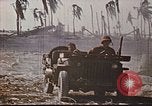 Image des Marines des États-Unis opérations de nettoyage Tarawa Îles Gilbert, 1943, de la seconde 19 séquences d'archives historiques vidéo 65675069062