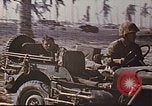 Image des Marines des États-Unis opérations de nettoyage Tarawa Îles Gilbert, 1943, de la seconde 28 séquences d'archives historiques vidéo 65675069062