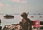 Image des Marines des États-Unis opérations de nettoyage Tarawa Îles Gilbert, 1943, de la seconde 38 séquences d'archives historiques vidéo 65675069062