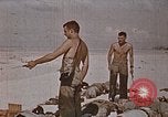 Image des Marines des États-Unis opérations de nettoyage Tarawa Îles Gilbert, 1943, de la seconde 51 séquences d'archives historiques vidéo 65675069062