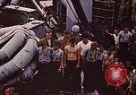 Image tombé États-Unis Marines sur Betio Tarawa Tarawa Îles Gilbert, 1943, de la seconde 31 séquences d'archives historiques vidéo 65675069063