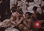 Immagine di Giapponese di prigionieri di guerra Tarawa Isole Gilbert, 1943, secondo 47 filmato di repertorio 65675069064