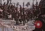 Immagine di Giapponese di prigionieri di guerra Tarawa Isole Gilbert, 1943, secondo 55 filmato di repertorio 65675069064