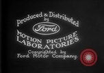 Image les premiers soins la sécurité dans les mines United States USA, 1921, de la seconde 20 séquences d'archives historiques vidéo 65675069081