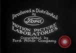 Image les premiers soins la sécurité dans les mines United States USA, 1921, de la seconde 21 séquences d'archives historiques vidéo 65675069081