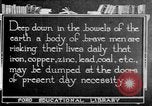 Image les premiers soins la sécurité dans les mines United States USA, 1921, de la seconde 43 séquences d'archives historiques vidéo 65675069081