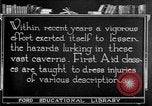 Image les premiers soins la sécurité dans les mines United States USA, 1921, de la seconde 48 séquences d'archives historiques vidéo 65675069081