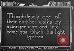 Image mine travailleur rescue United States USA, 1921, de la seconde 25 séquences d'archives historiques vidéo 65675069082