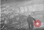Image mine travailleur rescue United States USA, 1921, de la seconde 57 séquences d'archives historiques vidéo 65675069082