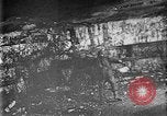 Image mine travailleur rescue United States USA, 1921, de la seconde 61 séquences d'archives historiques vidéo 65675069082