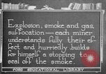 Image procédures de sauvetage minier United States USA, 1921, de la seconde 7 séquences d'archives historiques vidéo 65675069083