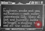 Image procédures de sauvetage minier United States USA, 1921, de la seconde 11 séquences d'archives historiques vidéo 65675069083