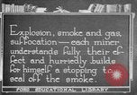 Image procédures de sauvetage minier United States USA, 1921, de la seconde 13 séquences d'archives historiques vidéo 65675069083