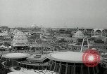 Image des vues aériennes de la foire des mondes New York United States USA, 1965, de la seconde 9 séquences d'archives historiques vidéo 65675069090