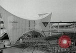 Image des vues aériennes de la foire des mondes New York United States USA, 1965, de la seconde 13 séquences d'archives historiques vidéo 65675069090