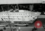 Image des vues aériennes de la foire des mondes New York United States USA, 1965, de la seconde 56 séquences d'archives historiques vidéo 65675069090