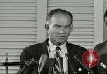 Immagine di William Fulbright United States USA, 1963, secondo 9 filmato di repertorio 65675069093