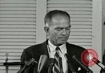 Immagine di William Fulbright United States USA, 1963, secondo 13 filmato di repertorio 65675069093