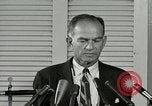 Immagine di William Fulbright United States USA, 1963, secondo 15 filmato di repertorio 65675069093