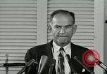 Immagine di William Fulbright United States USA, 1963, secondo 18 filmato di repertorio 65675069093