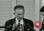 Immagine di William Fulbright United States USA, 1963, secondo 25 filmato di repertorio 65675069093