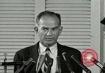 Immagine di William Fulbright United States USA, 1963, secondo 27 filmato di repertorio 65675069093