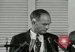 Immagine di William Fulbright United States USA, 1963, secondo 33 filmato di repertorio 65675069093