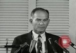Immagine di William Fulbright United States USA, 1963, secondo 38 filmato di repertorio 65675069093