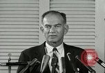 Immagine di William Fulbright United States USA, 1963, secondo 44 filmato di repertorio 65675069093