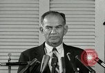 Immagine di William Fulbright United States USA, 1963, secondo 45 filmato di repertorio 65675069093