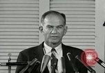 Immagine di William Fulbright United States USA, 1963, secondo 46 filmato di repertorio 65675069093