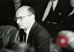 Immagine di Joseph Raymond McCarthy risponde a Truman New York United States USA, 1953, secondo 16 filmato di repertorio 65675069094