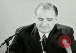 Immagine di Joseph Raymond McCarthy risponde a Truman New York United States USA, 1953, secondo 41 filmato di repertorio 65675069094