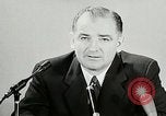 Immagine di Joseph Raymond McCarthy risponde a Truman New York United States USA, 1953, secondo 45 filmato di repertorio 65675069094
