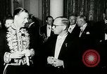 Standbild Prinz Bernhard Addis Abeba Äthiopien, 1953, aus Sekunde 31 historischem Filmmaterial Videoclip 65675069097