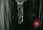 Standbild Sleeper Auto von Eisenbahn Zug United States USA, 1953, aus Sekunde 6 historischem Filmmaterial Videoclip 65675069099