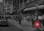 Immagine di Gli amanti dello shopping a Washington DC nel 1930s Washington DC USA, 1936, secondo 4 filmato di repertorio 65675069105