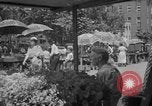 Immagine di Gli amanti dello shopping a Washington DC nel 1930s Washington DC USA, 1936, secondo 28 filmato di repertorio 65675069105