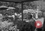 Immagine di Gli amanti dello shopping a Washington DC nel 1930s Washington DC USA, 1936, secondo 31 filmato di repertorio 65675069105