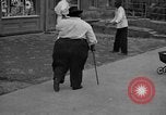 Immagine di Gli amanti dello shopping a Washington DC nel 1930s Washington DC USA, 1936, secondo 49 filmato di repertorio 65675069105