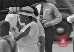 Immagine di Gli amanti dello shopping a Washington DC nel 1930s Washington DC USA, 1936, secondo 54 filmato di repertorio 65675069105