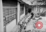 Immagine di I bambini cinesi Cina, 1944, secondo 60 filmato di repertorio 65675069119