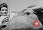 Standbild japanische Propaganda Corps Männer Philippinen, 1942, aus Sekunde 50 historischem Filmmaterial Videoclip 65675069129