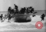 Standbild Vereinigten Staaten Marines Pazifik, 1942, aus Sekunde 50 historischem Filmmaterial Videoclip 65675069130